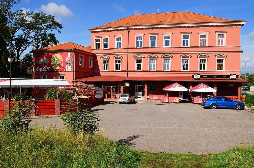 Grand Hotel Jaroměř Eksteriør bilde