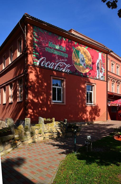 Grand Hotel Jaroměř Eksteriør bilde